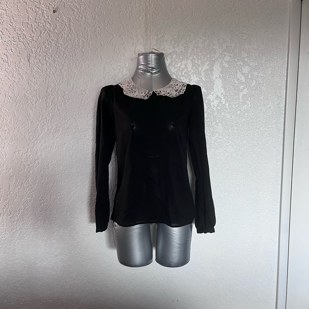 DownEast Black Fitted Long Sleeve Blouse with Peter Pan Collar